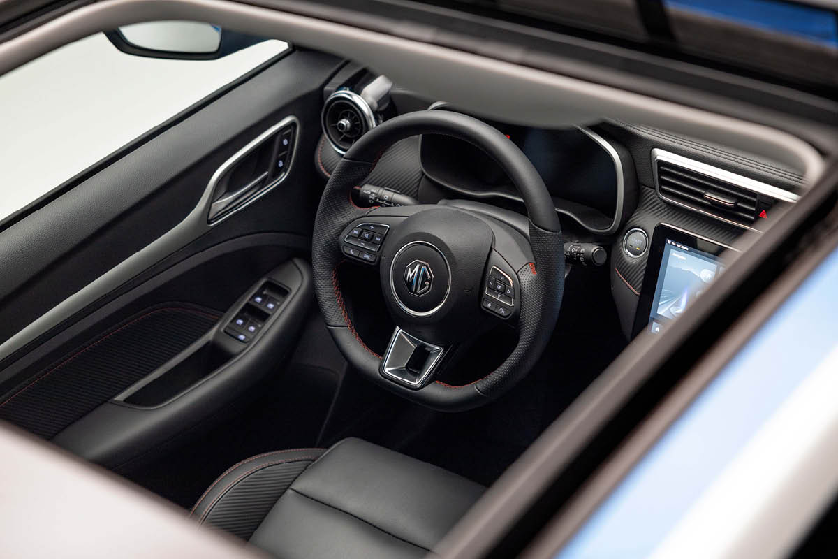 MG ZS, Cockpit